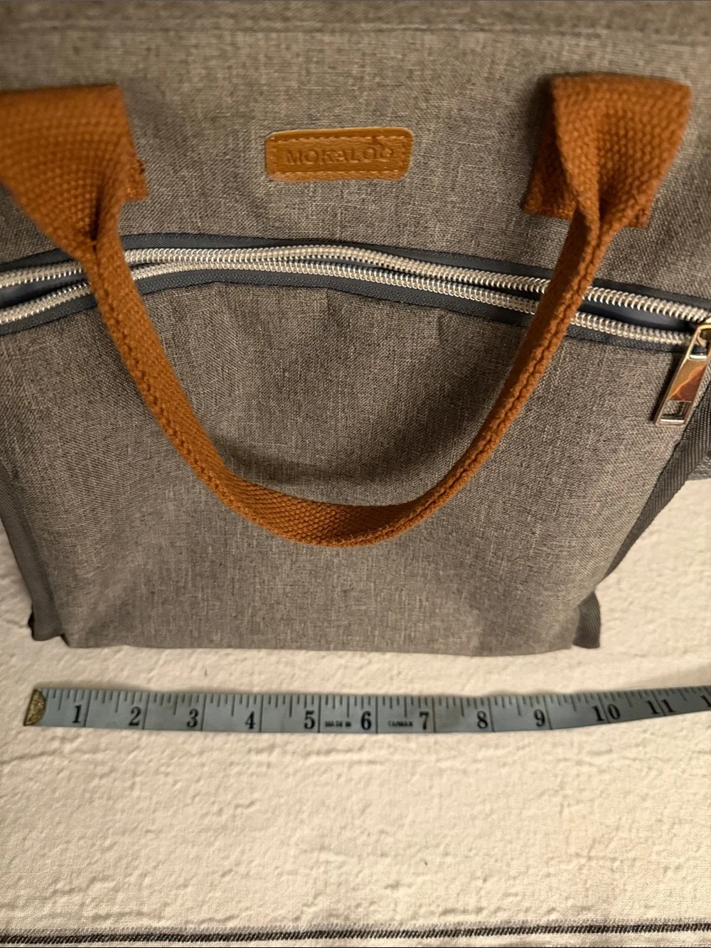 Stylish Grey Shoulder Bag with Tan Accents